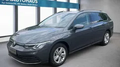 Grau Gebraucht 2023 VW Golf VIII Life Kombi | 21.140 € (Fairer Preis)