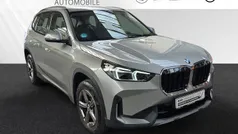 Spacesilber metallic Gebraucht 2024 BMW X1 Shadowline SUV | 34.900 € (Fairer Preis)