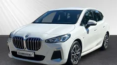Weiss Gebraucht 2023 BMW 220 Active Tourer M Sport Van / Kleinbus | 30.998 € (Guter Preis)