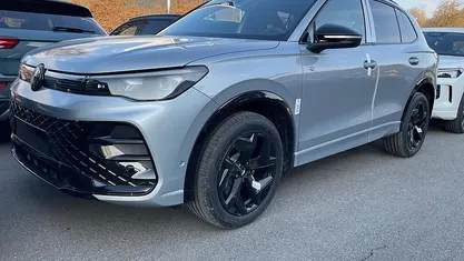 Gebraucht VW Tiguan R-line 193 PS (141 kW) 2025 SUV