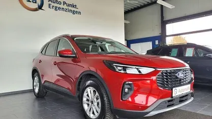 Rot Gebraucht 2024 Ford Kuga Titanium SUV | 29.950 € (Fairer Preis)