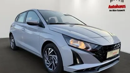 Gebraucht Hyundai i20 101 PS (74 kW) 2025 Kleinwagen
