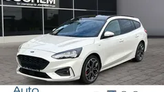 Weiß Gebraucht 2021 Ford Focus ST-Line X Kombi | 18.490 € (Fairer Preis)