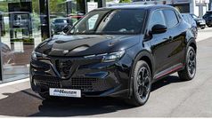 Gebraucht 2025 Alfa Romeo Junior Edizione Speciale SUV | 36.365 € (Guter Preis)