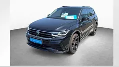 Deep black perleffekt Gebraucht 2024 VW Tiguan Allspace R-line SUV | 42.880 € (Fairer Preis)