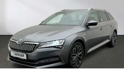 Gebraucht Skoda Superb LAURIN & KLEMENT 218 PS (160 kW) 2022 Grau Kombi