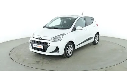 Gebraucht Hyundai i10 Style 87 PS (63 kW) 2019 Weiß Kleinwagen