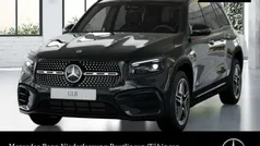 Mercedes GLB220