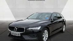 Gebraucht 2020 Volvo V60 Momentum Kombi | 28.568 € (Fairer Preis)