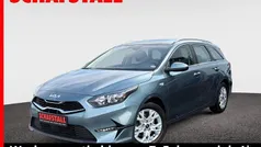 Grau ((usg) yucca stahlgrau met.) Gebraucht 2024 Kia Ceed Sportswagon Comfort Kombi | 22.479 € (Superpreis)