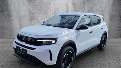 Neu Opel Frontera 145 PS (106 kW) 2026 White arktis SUV