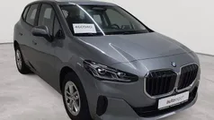 Skyscraper grau metallic Gebraucht 2023 BMW 218 Active Tourer Performance Van / Kleinbus | 27.890 € (Fairer Preis)