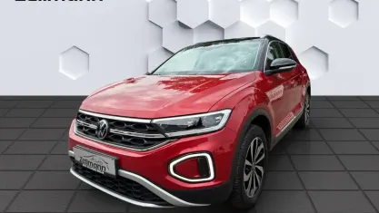 Gebraucht VW T-Roc Style 150 PS (110 kW) 2023 Rot SUV