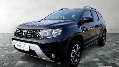 Gebraucht Dacia Duster Celebration 150 PS (110 kW) 2020 Perlmuttschwarzmetallic SUV