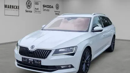 Gebraucht Skoda Superb Style 190 PS (139 kW) 2016 Weiss Kombi