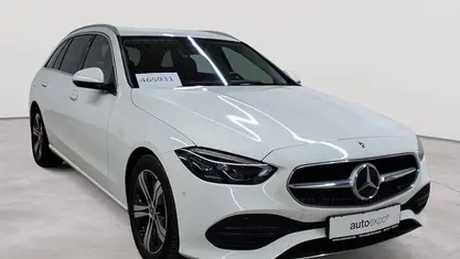 Gebraucht Mercedes C200 163 PS (119 kW) 2023 Polarweiß Kombi