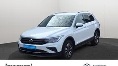 Weiss Gebraucht 2024 VW Tiguan Move SUV | 34.822 € (Guter Preis)