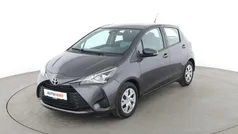 Grau Gebraucht 2019 Toyota Yaris Comfort Limousine | 12.370 € (Fairer Preis)