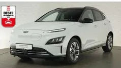 Weiss Gebraucht 2022 Hyundai Kona Trend SUV | 25.624 € (Fairer Preis)