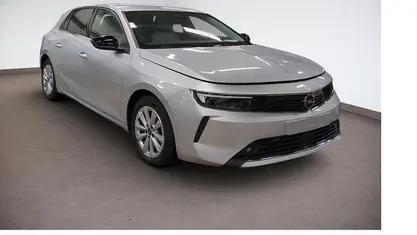 Aluminium silb/kristall silb (metallic) Gebraucht 2023 Opel Astra Elegance Limousine | 18.990 € (Guter Preis)
