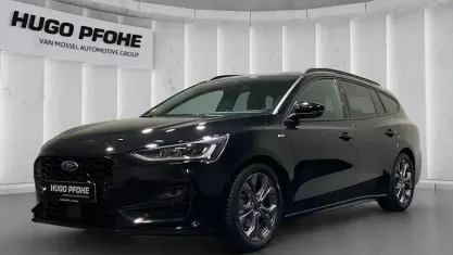 Gebraucht Ford Focus ST-Line X 116 PS (85 kW) 2024 Agate black metallic Kombi