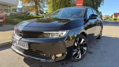 Diamant schwarz/karbon schwarz (metallic) Gebraucht 2022 Opel Astra Elegance Limousine | 18.600 € (Fairer Preis)