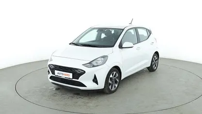 Weiß Gebraucht 2024 Hyundai i10 Trend Kleinwagen | 15.390 € (Fairer Preis)
