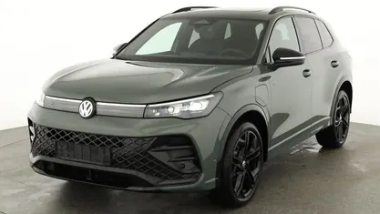 Neu VW Tiguan R-line 272 PS (200 kW) 2026 Cipressino grün metallic SUV