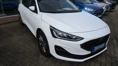 Weiß Gebraucht 2022 Ford Focus Titanium Limousine | 20.990 € (Fairer Preis)