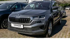 Graphitegrau Gebraucht 2024 Skoda Karoq Selection SUV | 33.380 € (Fairer Preis)
