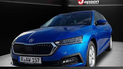 Raceblau met. raceblau met. Gebraucht 2023 Skoda Octavia Tour Kombi | 27.970 € (Fairer Preis)