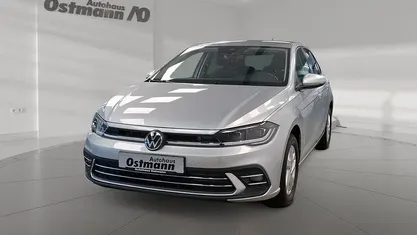 Gebraucht VW Polo Style 95 PS (69 kW) 2024 Silber Limousine