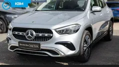 Lack hightechsilber Gebraucht 2024 Mercedes GLA180 Progressive SUV | 37.970 € (Fairer Preis)
