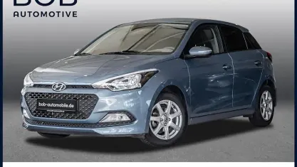 Gebraucht Hyundai i20 GO! 75 PS (55 kW) 2018 Blau Limousine