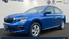 Raceblau metallic Gebraucht 2024 Skoda Kamiq Essence SUV | 21.989 € (Fairer Preis)