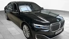 Schwarz Gebraucht 2021 BMW 730L Limousine | 56.700 € (Etwas zu teuer)