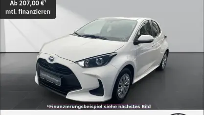 Gebraucht Toyota Yaris Business Edition 116 PS (85 kW) 2024 Pure) white ii (weiss Kleinwagen