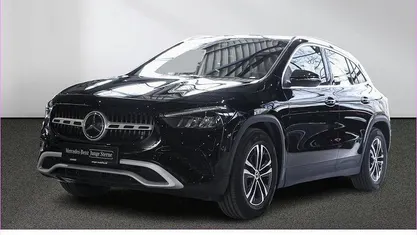 Gebraucht Mercedes GLA200 163 PS (119 kW) 2024 Schwarz SUV