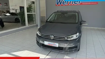 Gebraucht VW Touran Active 150 PS (110 kW) 2022 Grau Van / Kleinbus