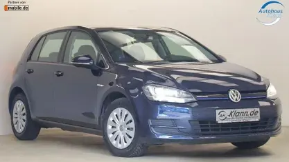 Gebraucht VW Golf VII Comfortline 110 PS (80 kW) 2014 Blau Limousine