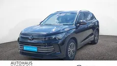 Schwarz Gebraucht 2024 VW Tiguan Elegance SUV | 40.650 € (Fairer Preis)