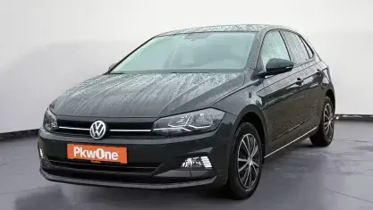 Gebraucht VW Polo Comfortline 65 PS (47 kW) 2018 Grau Kleinwagen
