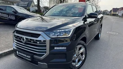 Neu Ssangyong (KGM) Musso 203 PS (149 kW) 2025 Schwarz SUV