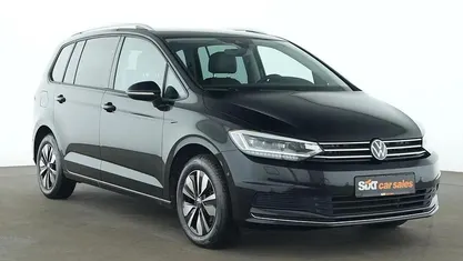 Gebraucht VW Touran Comfortline 150 PS (110 kW) 2025 Schwarz Van / Kleinbus