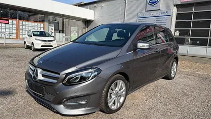 Gebraucht Mercedes B200 Urban 156 PS (114 kW) 2016 Van / Kleinbus
