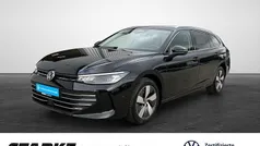 Schwarz Gebraucht 2024 VW Passat Business Kombi | 37.430 € (Fairer Preis)
