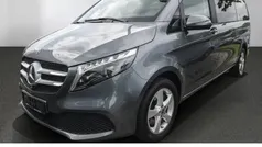 Grau Gebraucht 2023 Mercedes V250 Van / Kleinbus | 54.450 € (Fairer Preis)