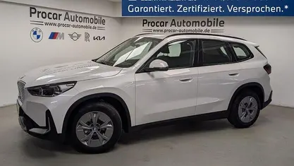 Second-hand BMW iX1 Shadowline 150 kW (204 CP) 2025 Alb SUV