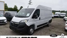 Lackierung weiss icy/typ ausse Gebraucht 2023 Opel Movano Van | 29.900 € (Fairer Preis)