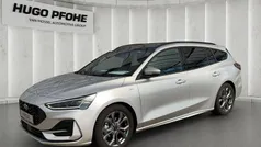 Silber Gebraucht 2024 Ford Focus ST-Line Kombi | 29.210 € (Fairer Preis)